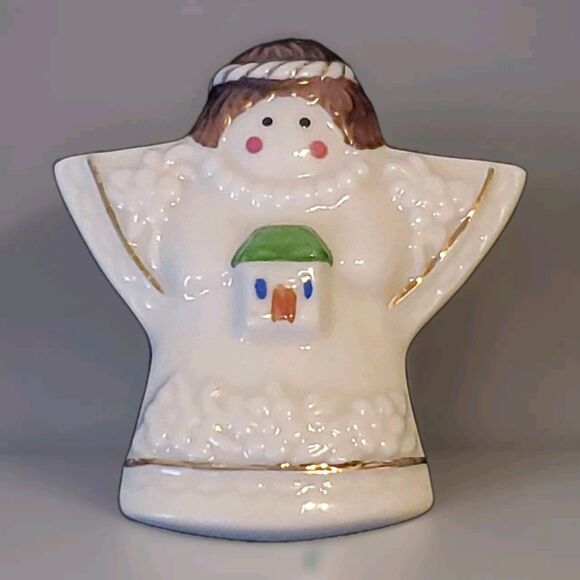 Cream Painted Ceramic Angel Holding Mini House Christmas Holiday Pin Brooch - Picture 1 of 7